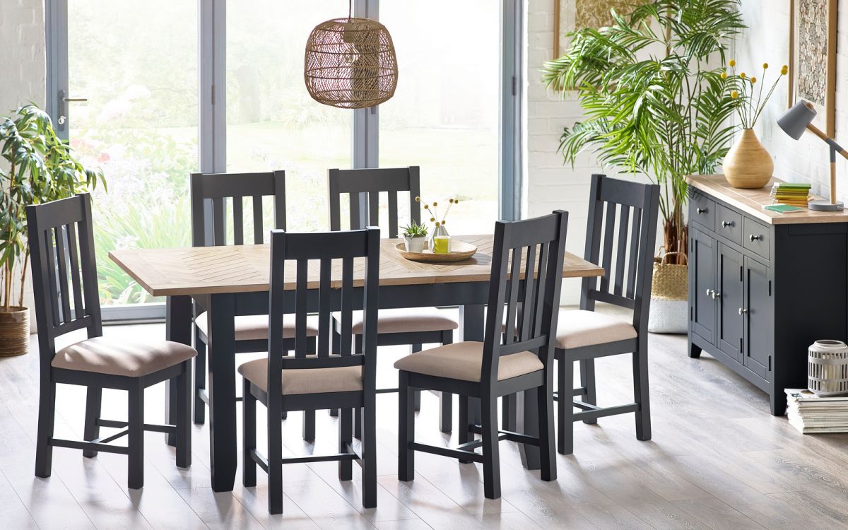 1647624070_bordeaux-dining-table-6-dining-chairs-roomset.jpg