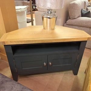 Colesbourne White Corner TV Unit