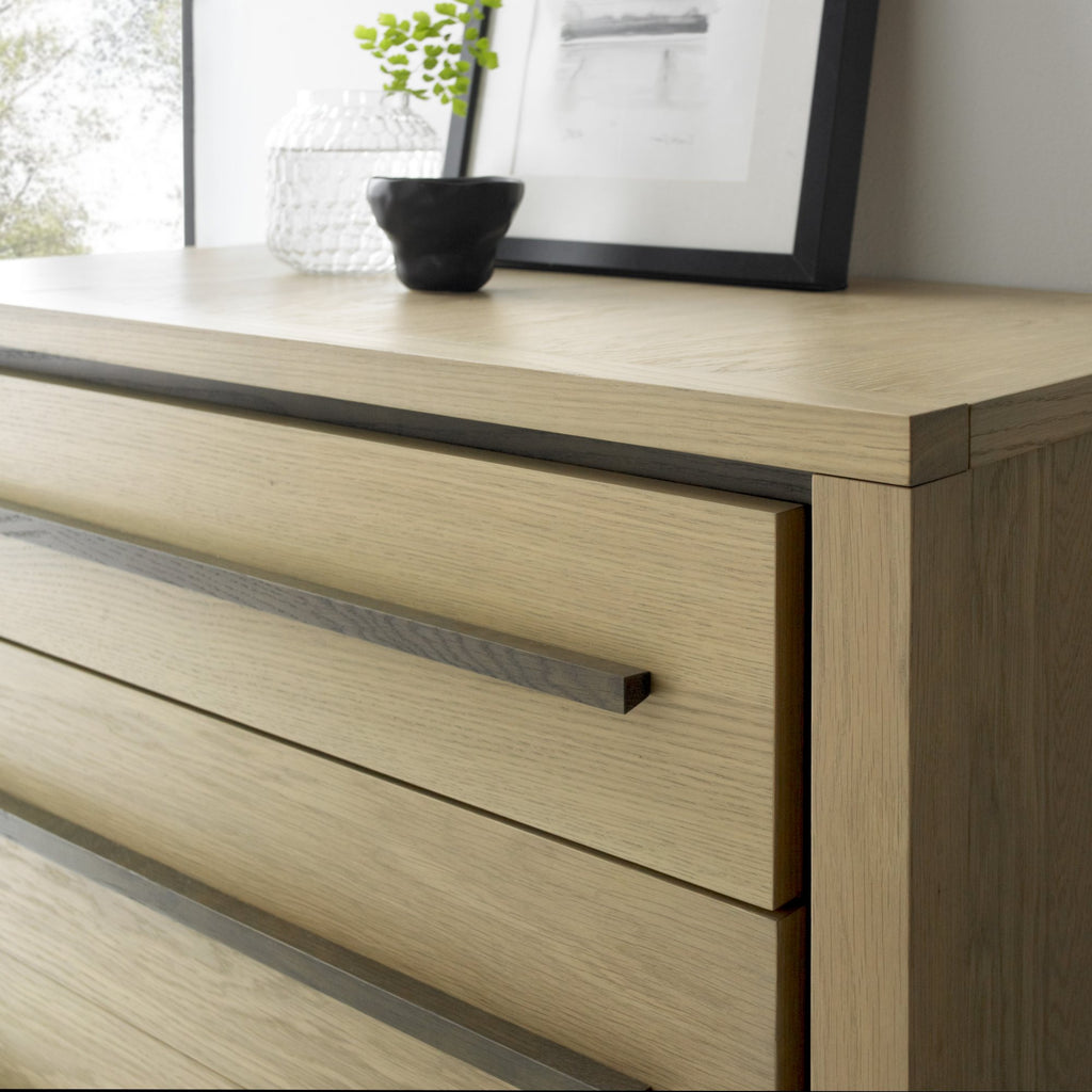 5701-78 3 Drawer Chest 4.jpg