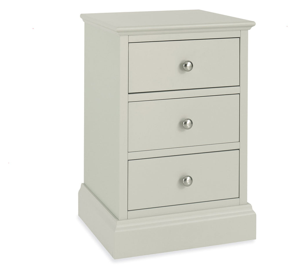 7900-73 3 Drawer Nightstand