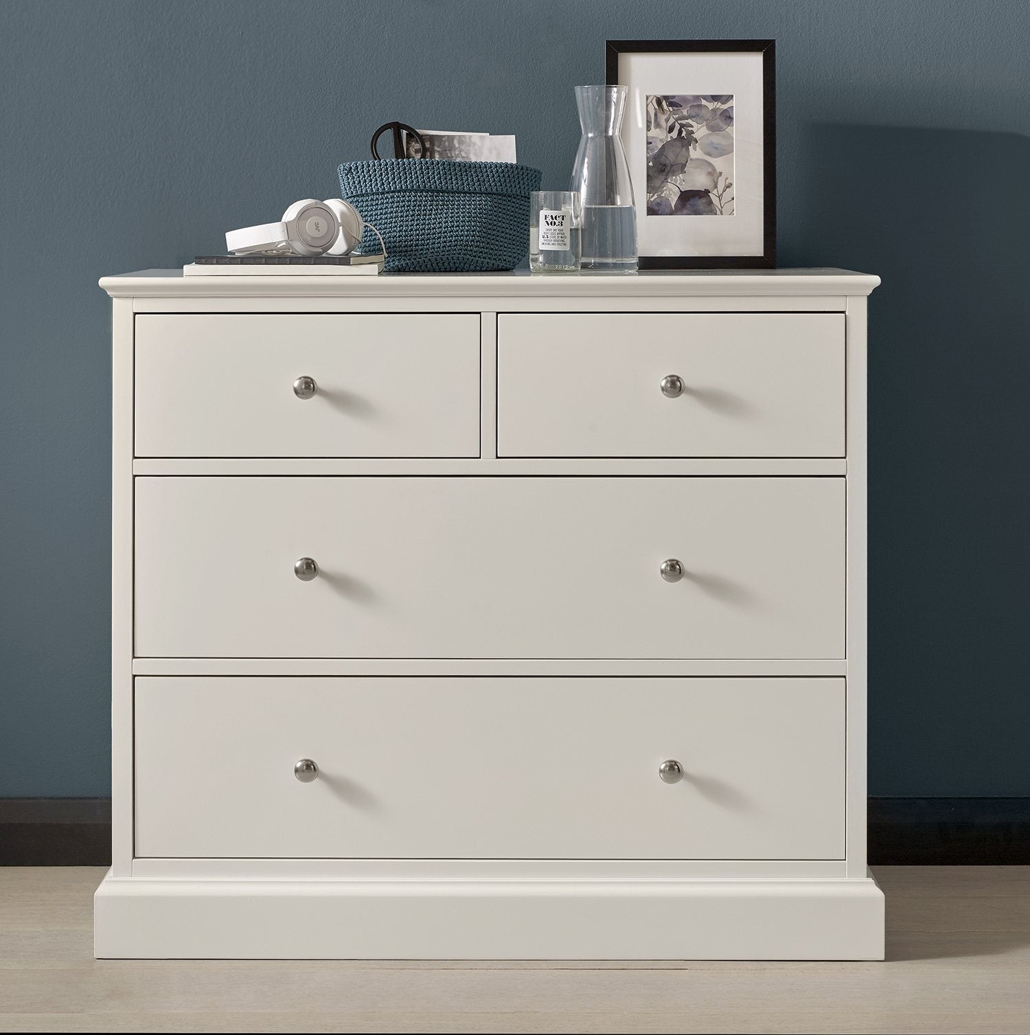 7902-74 2+2 Drawer Chest.jpg