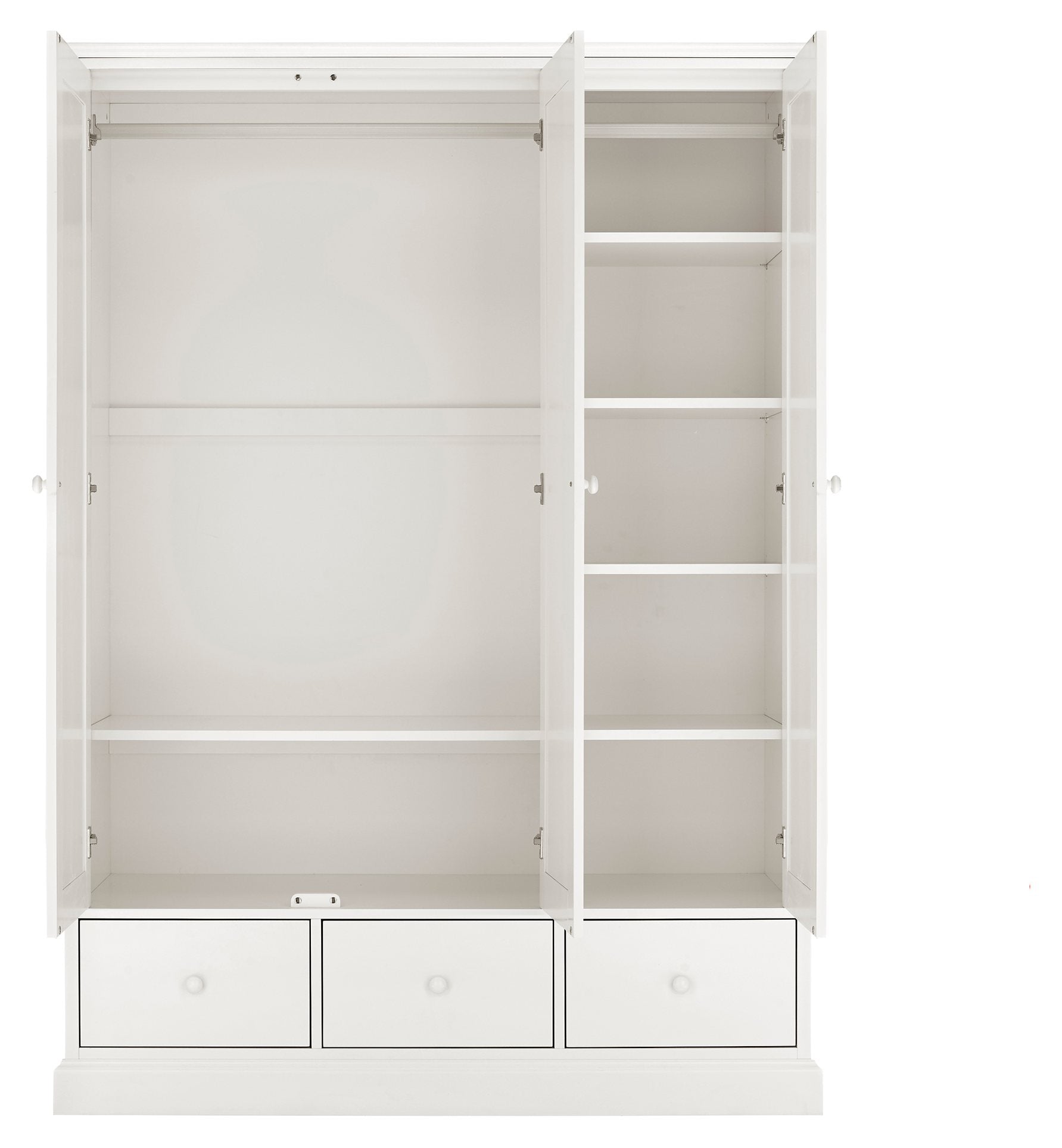 7902-83 Triple Wardrobe 1.jpg