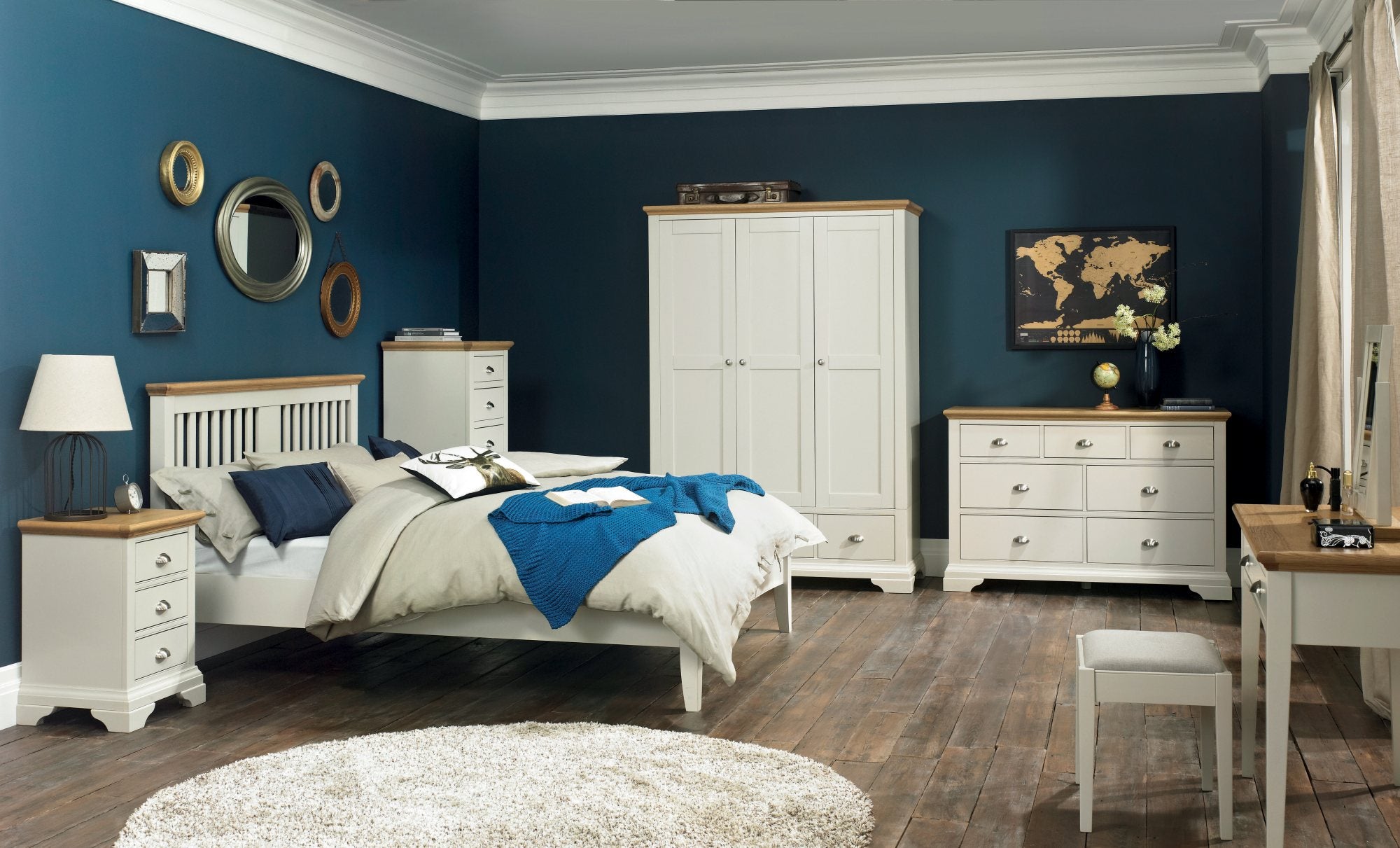 8007-73 3 Drawer Nightstand_1.jpg