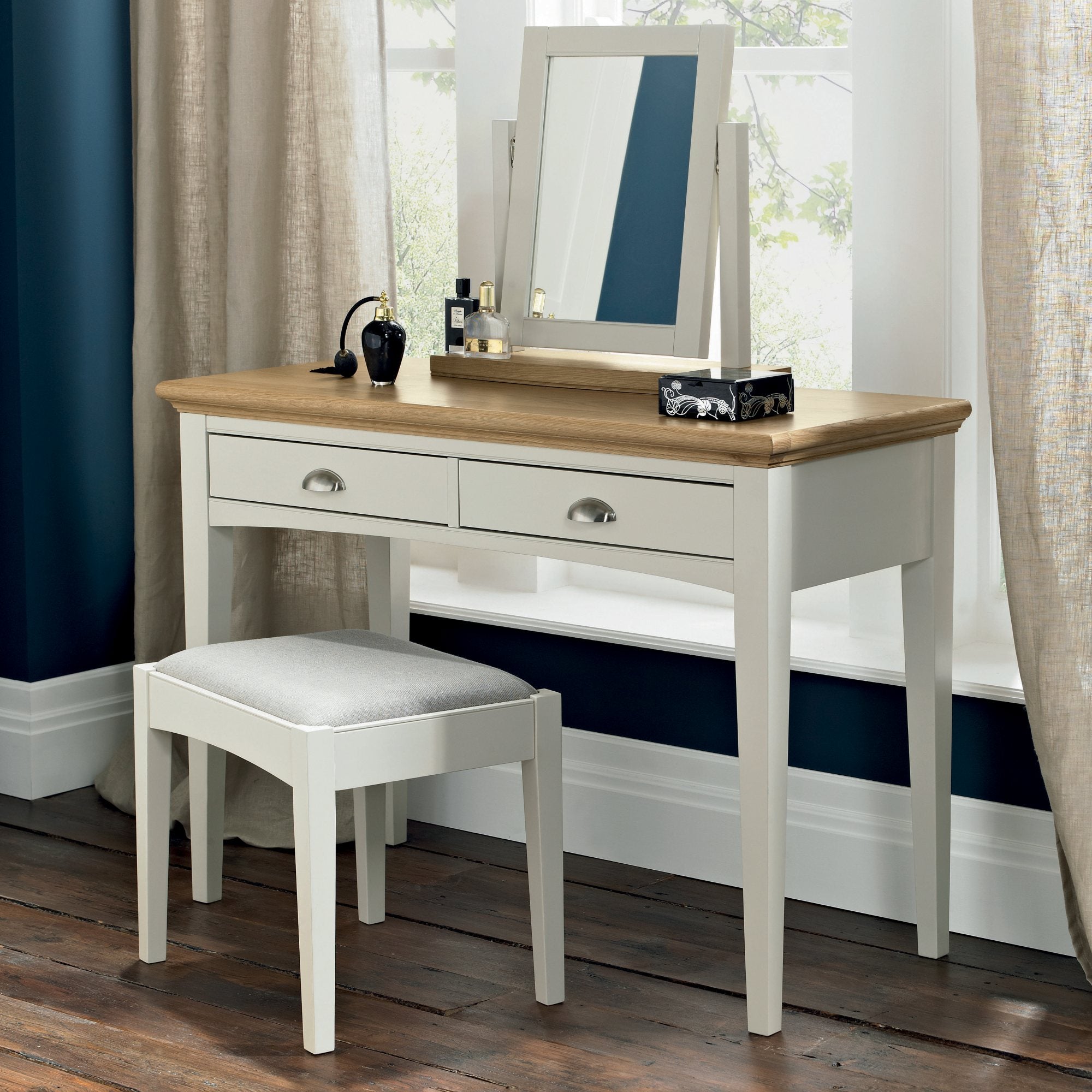 8007-90 Dressing Table_1.jpg