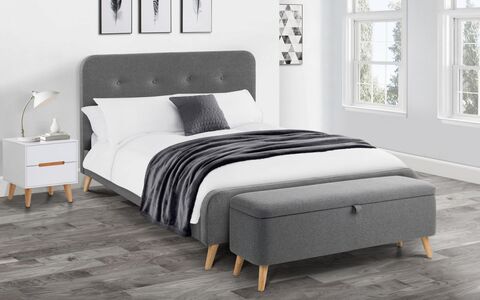 Curved Retro Buttoned Bed 150Cm