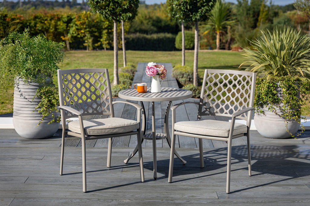 Hartman Avebury Bistro Set in Crimini / Moon