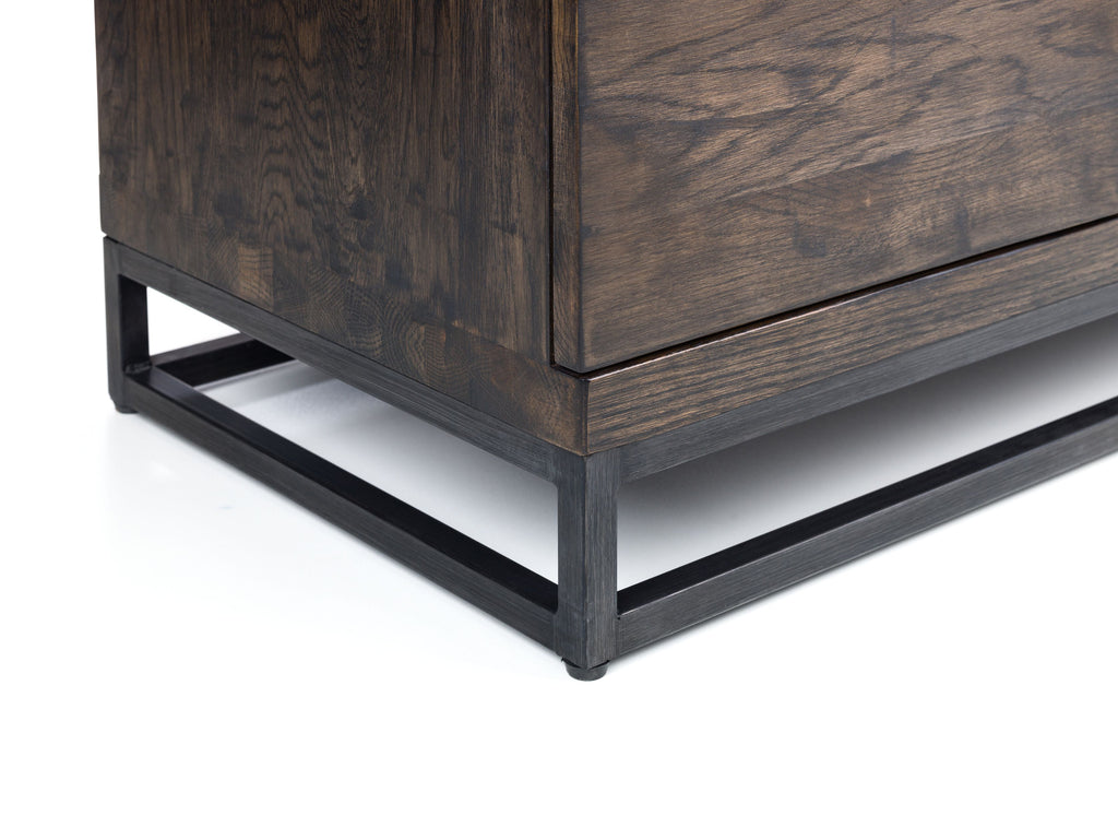 Brooklyn Dark Oak TV Unit Detail-2 small.jpg