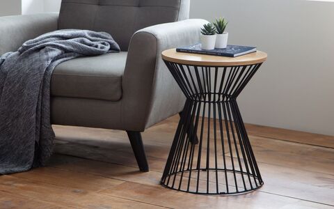 Round Wire Lamp Table - Euro Oak