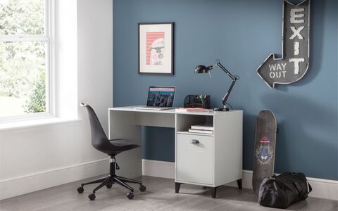 Locker Desk