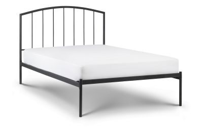 Bed 135Cm