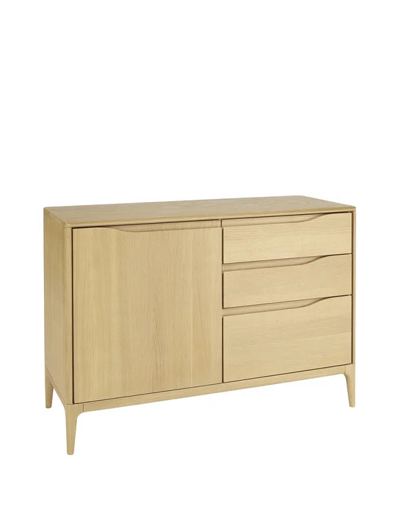 2646 Small Sideboard