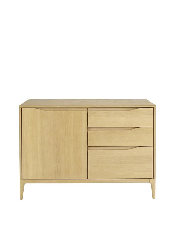 Romana - 2646 - small-sideboard - cutoutFront-1 - Oak - CM-Oak-1.jpg