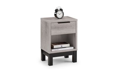 bal101-bali-1-drawer-bedside-grey-oak-cutout-2.jpg