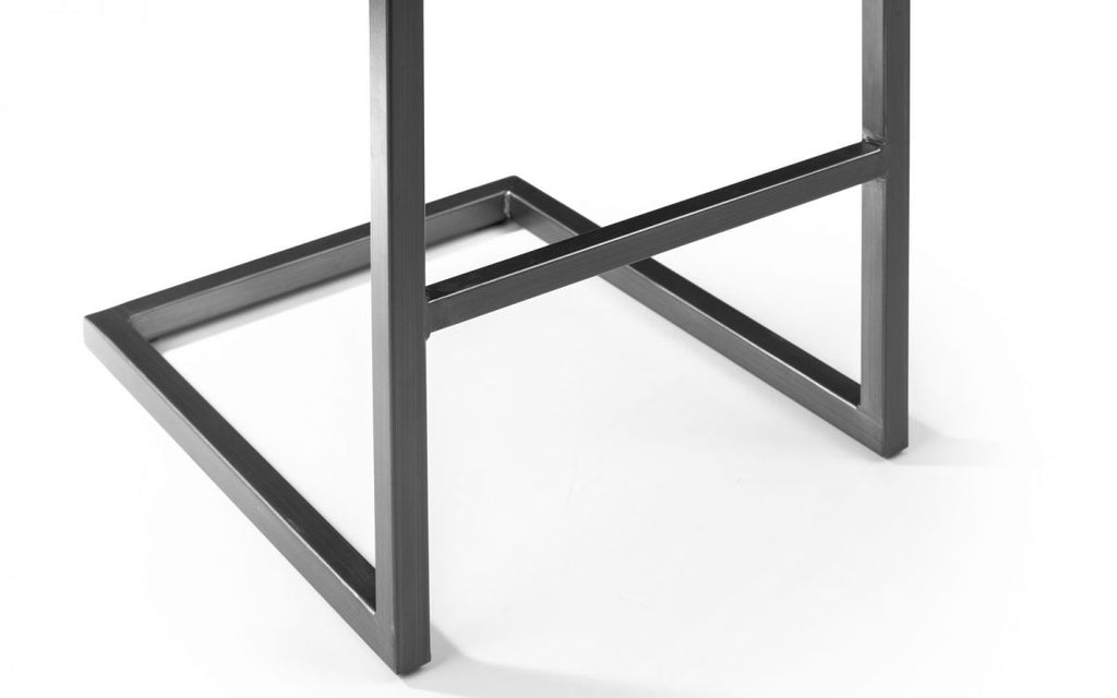 brooklyn-bar-stool-leg-detail 010.jpg