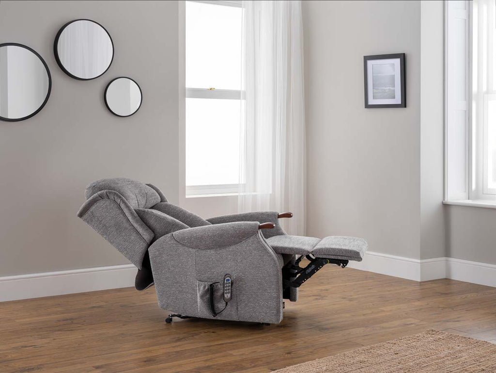 canterbury-full-recline.jpg