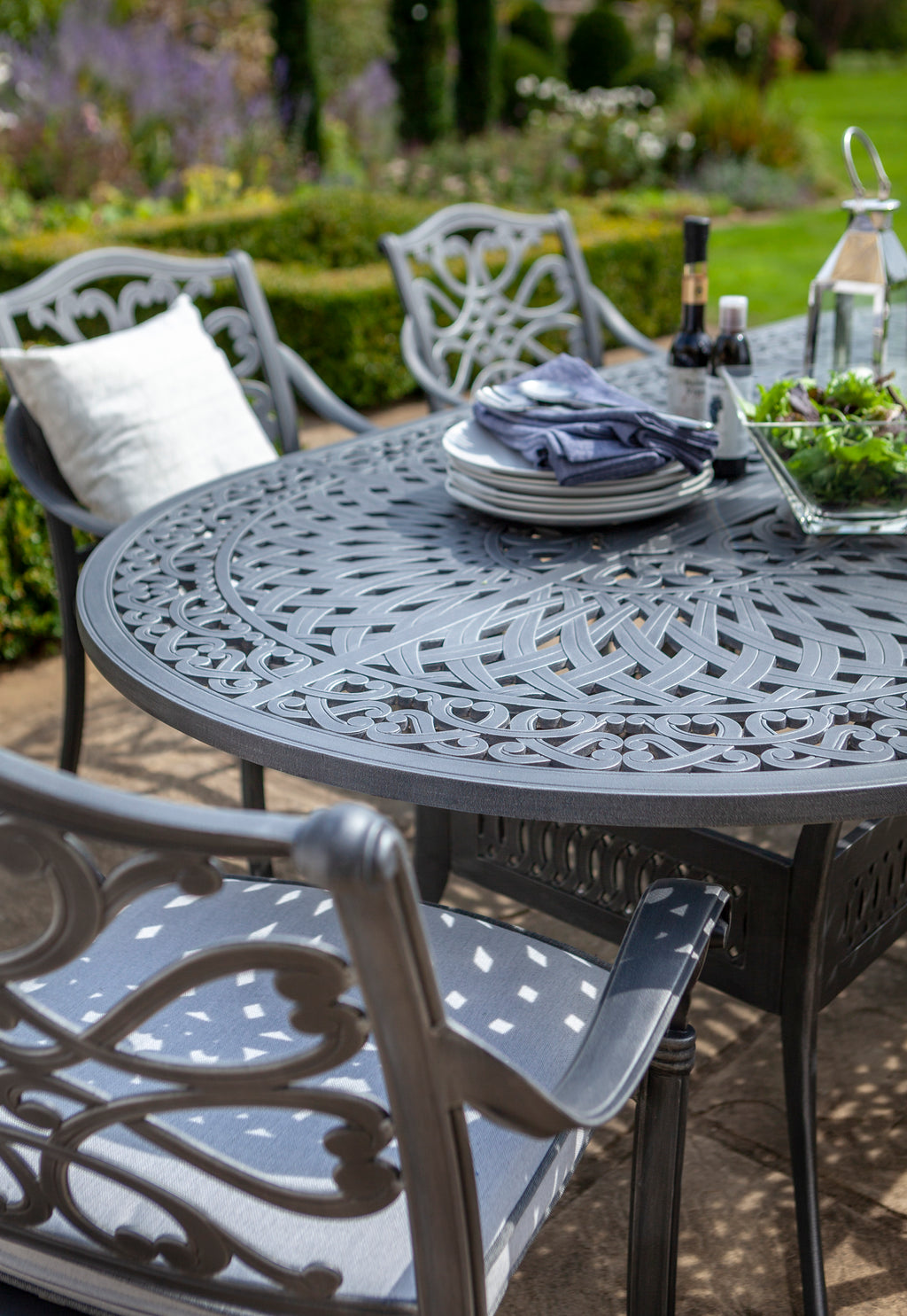 Hartman Capri 6 Seat Oval Dining Set in Antique Grey / Platinum