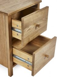 cox302-coxmoor-2-drawer-bedside-oak-detail-3.jpg