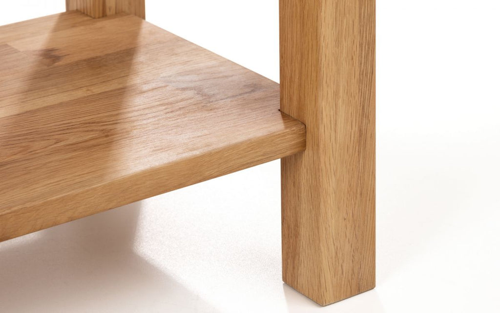 coxmoor-console-table-leg-detail.jpg