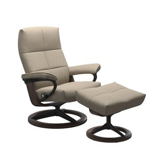 1373310 Chair - Signature