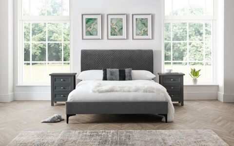 SAN104 Diamond Quilted Velvet Bed 135Cm