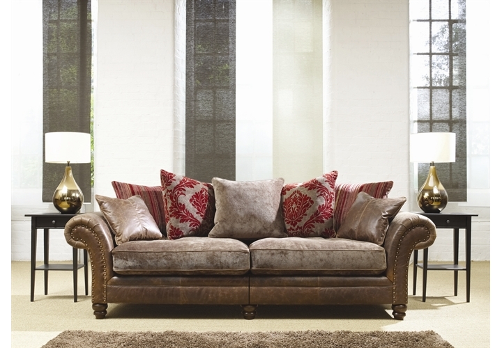 https://www.georgestreet.co.uk/images/detailed/28/alexander-and-james-hudson-4-seater-split-sofa-24126-24126_y720-8z.jpg