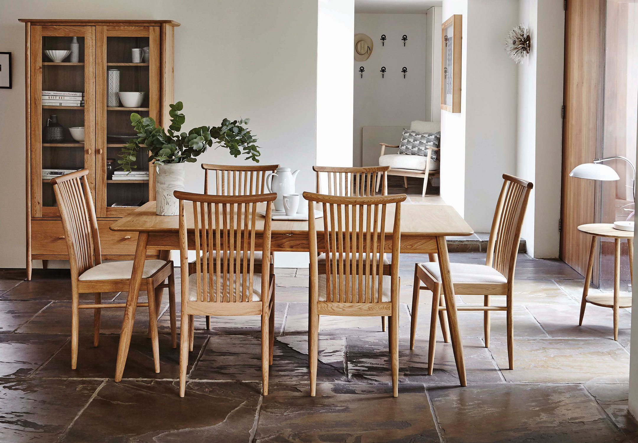 Ercol Teramo Medium Extending Dining Table & 6 Chairs Set