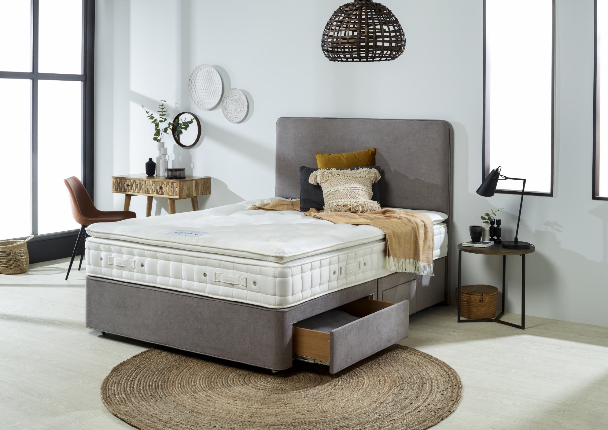 Hypnos Andante Pillow Top Divan Bed, What Is A Platform Top Bed
