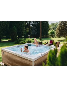 Celtic Spas OKA Wave 3 D Shaped Round Hot Tub